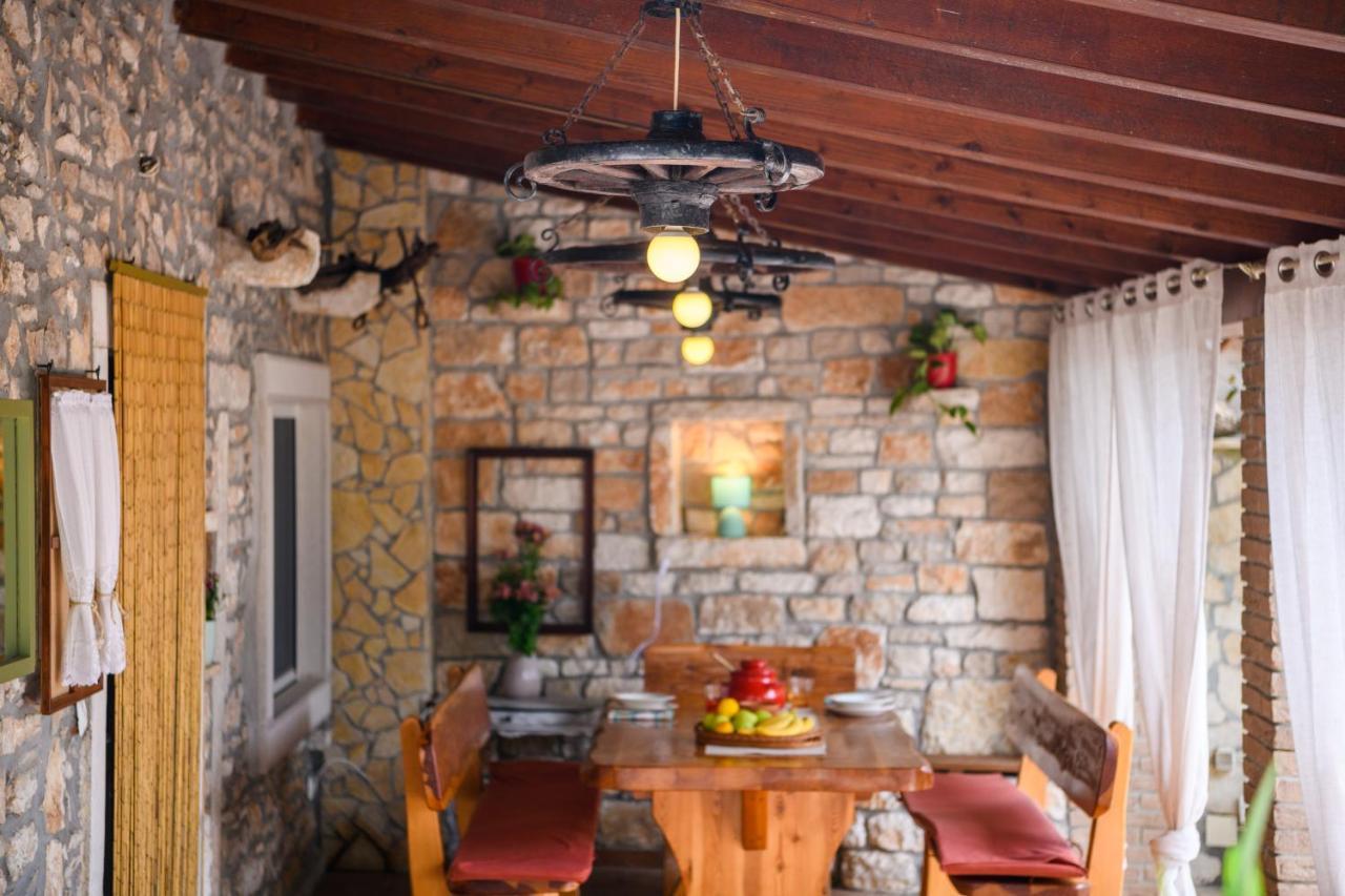 Rustic Istrian House Varesco Villa Krnica Esterno foto