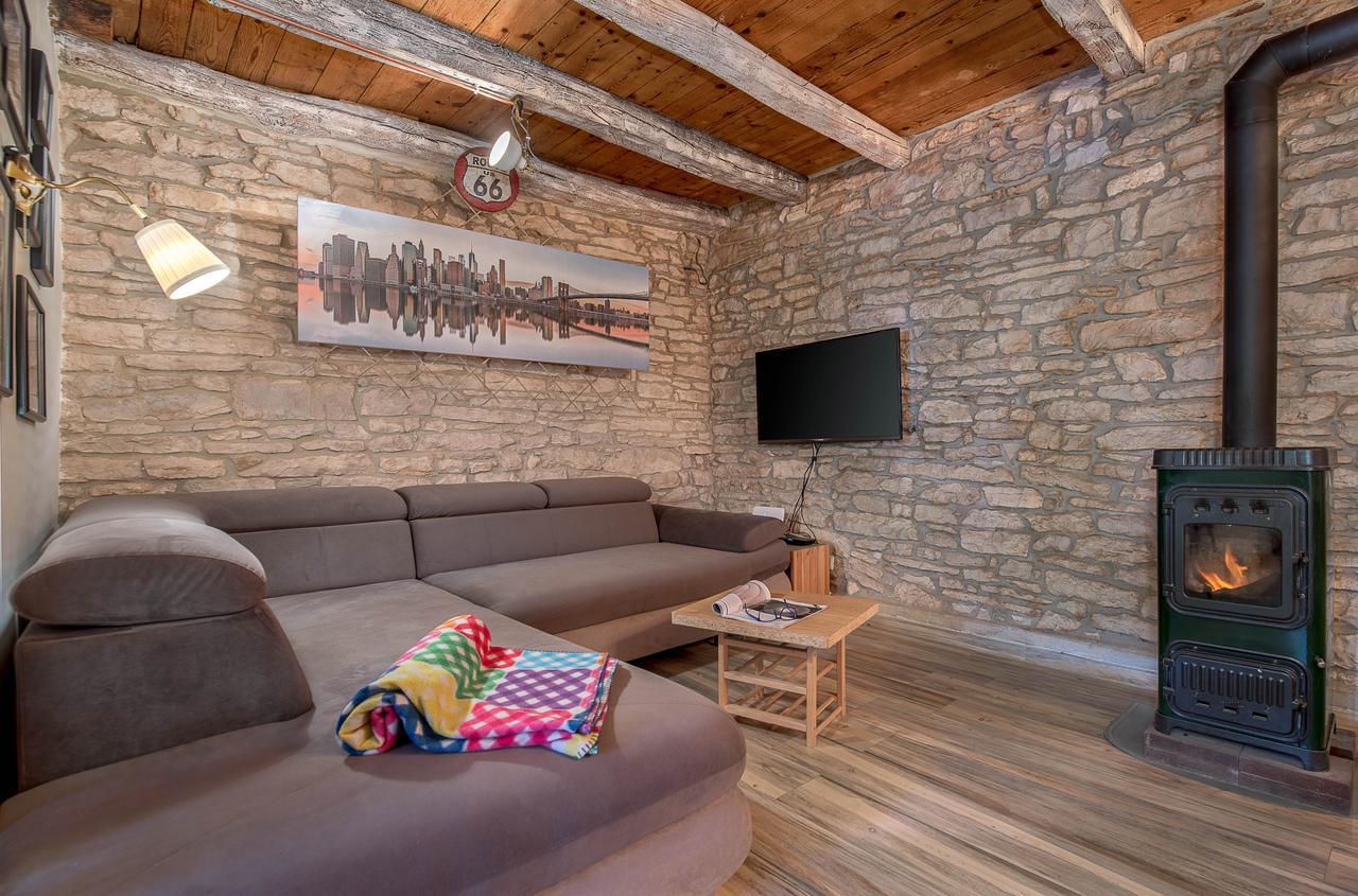 Rustic Istrian House Varesco Krnica Esterno foto